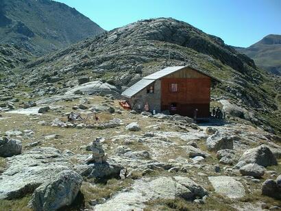 Refugio Colomina (Crédit photo casacota.cat) Refugio Colomina (Crédit photo casacota.cat)